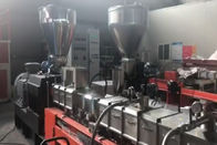 중국 기계에게 쌍둥이 나사 압출기를 하는 PP 탄소 검정 플라스틱 펠릿 300 Kg/h 회사