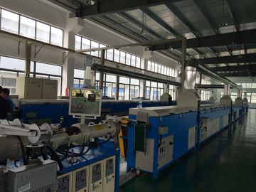 중국 EPDM 지구 고무 밀어남 선, 세륨 ISO9001 실리콘고무 밀어남 기계  공장